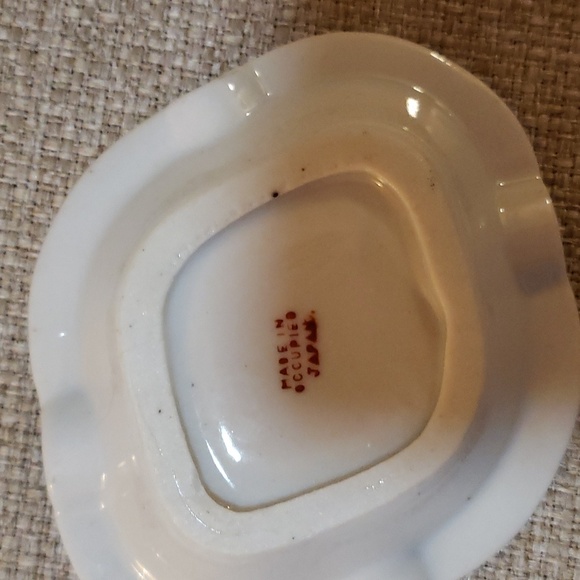 Vintage Japanese Mini Ashtrays.  Set of 3. - Picture 5 of 5